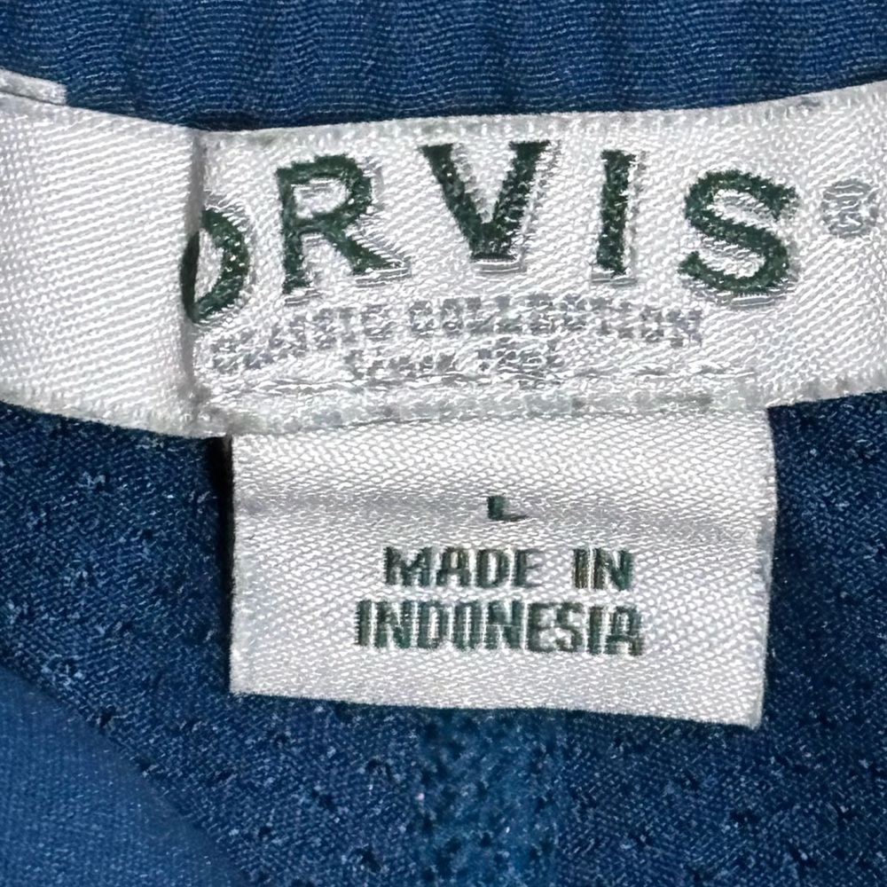 Orvis Medium Blue pull-on athletic skort with pockets.
Women’s Large. - Picture 2 of 4